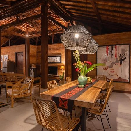 Villa Niyamas Ubud Exterior photo