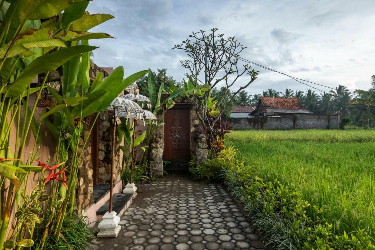 Villa Niyamas Ubud Exterior photo
